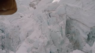 遭遇冰崩绕道