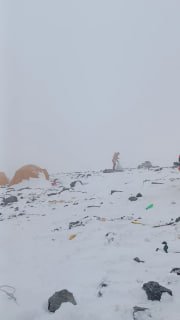 继续等待天气